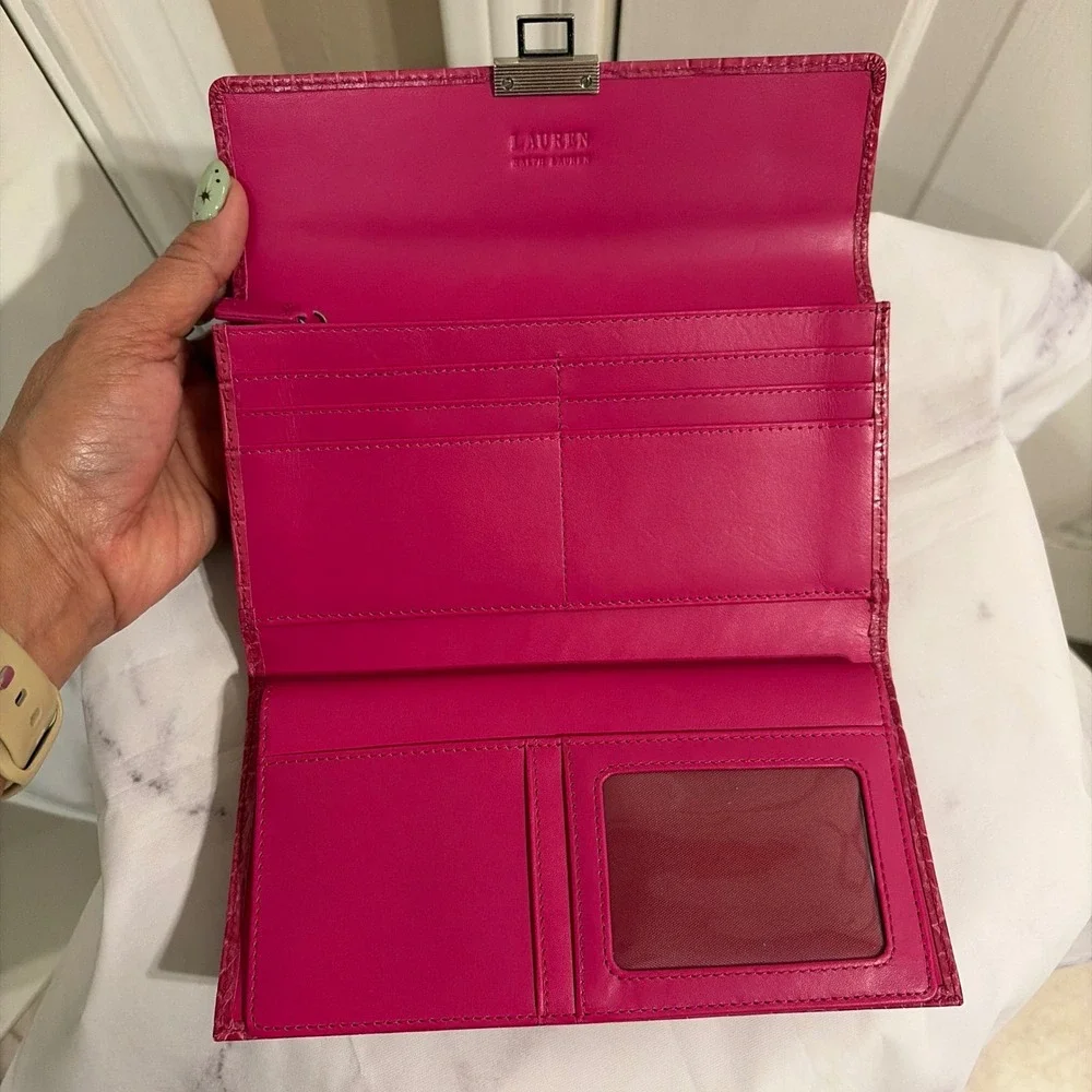 Lauren Ralph Lauren Womens Croc Embossed Leather Wallet Pink OS Turn Lock